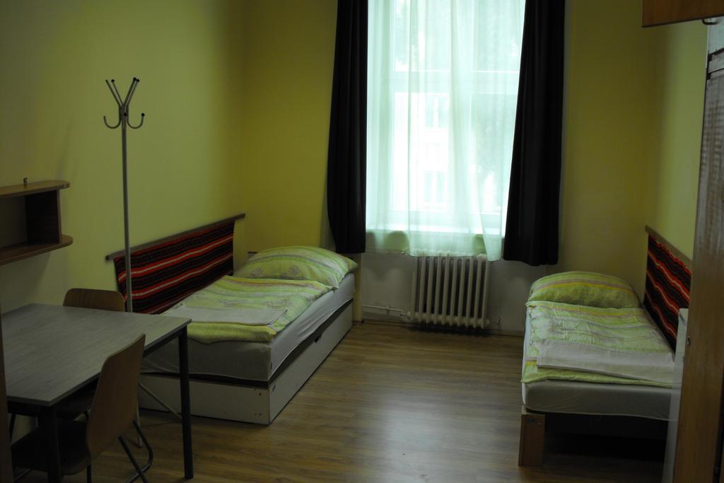 Mogyorodi Hostel Будапешт Номер фото
